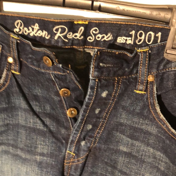 Boston Red Sox MLB Premium Denim Jeans W34L32 - Picture 2 of 9